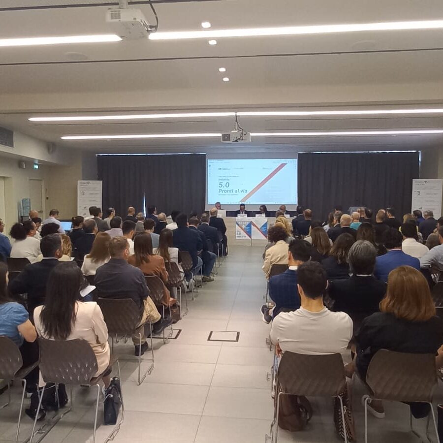 Overlux® - Evento 5.0 Pronti al via - Panoramica della sala